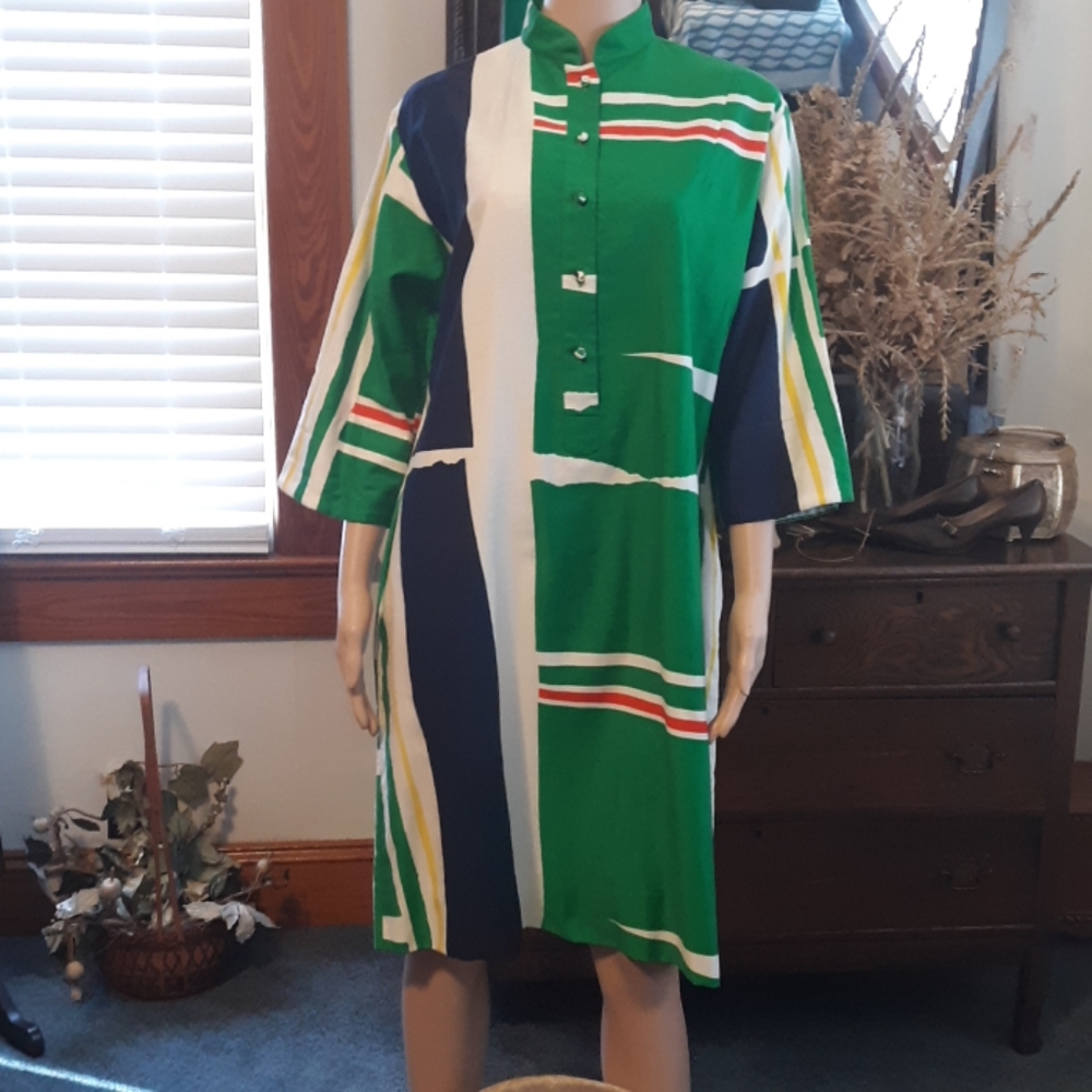 CLASSIE VINTAGE DRESS.